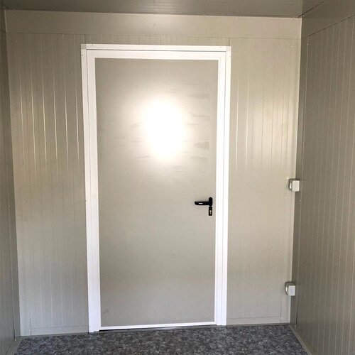 4x2 m Isolierter B�rocontainer mit T�r, Fenster, Elektro-Paket, E-Heizung Staplertaschen